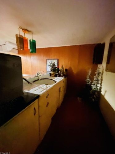 127 Pineview Dr, Mount Airy NC 27030-5145 exterior