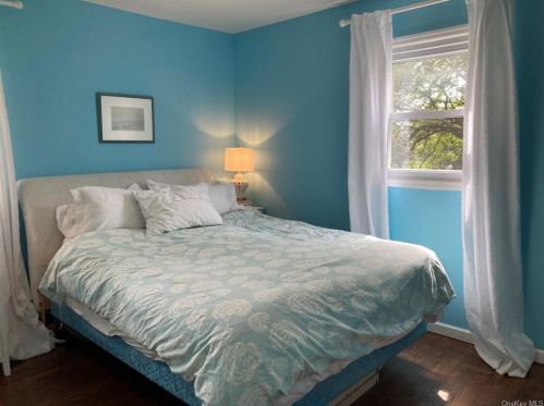 20 Scotchtown Pl, Middletown NY  10941-1434 exterior