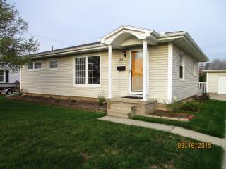 552 Meadow Ln, Troy OH  45373-2226 exterior