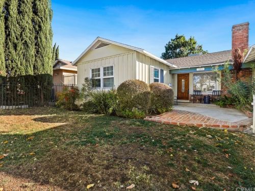 7356 Leescott Ave, Van Nuys CA  91406-2629 exterior