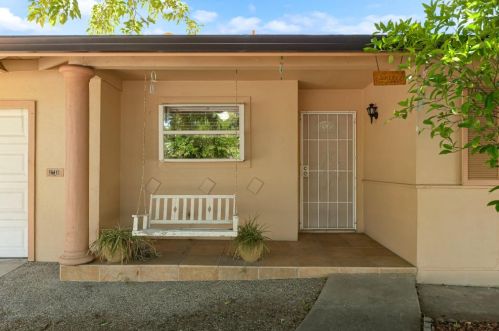 3724 Lankershim Way, North Highlands CA  95660-3743 exterior