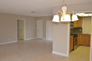 1810 47th Ave, Hollywood FL  33021-4124 exterior