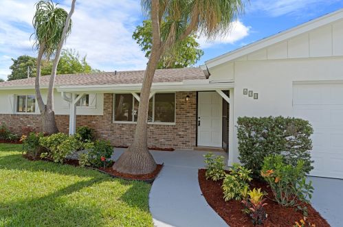 631 Heron Dr, Delray Beach, FL 33444-1844