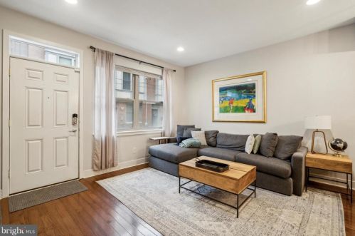 1722 Manton St, Philadelphia PA 19146-3018 exterior