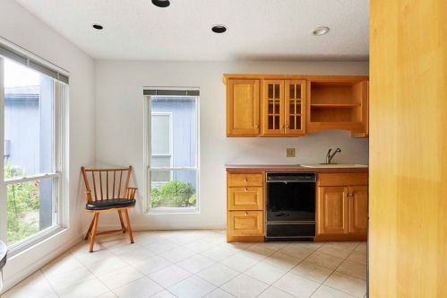 37 North Loop, Rhinebeck NY  12572-1921 exterior