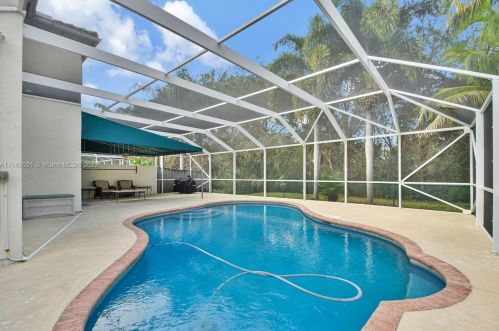 118 206th Ave, Hollywood, FL 33029-5013