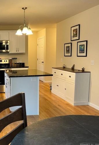 123 Whalehead Rd, Gales Ferry CT  06335-1338 exterior