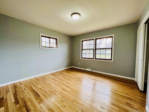 20 Barnum Rd, Danbury CT  06811-2936 exterior