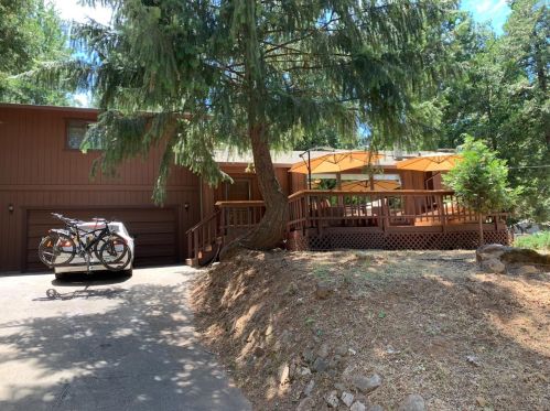 5802 Lupin Ln, Pacific House, CA 95726-9491