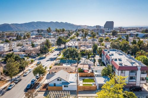 809 Harvard St, Glendale CA  91205-1208 exterior