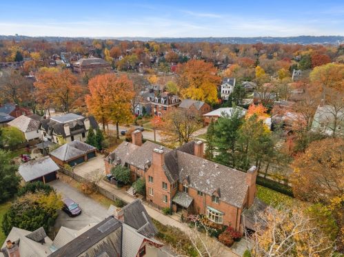 5734 Woodland Rd, Pittsburgh PA  15232-2818 exterior