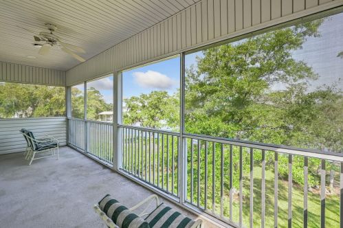 394 Holly Point Rd, Freeport FL  32439-4348 exterior
