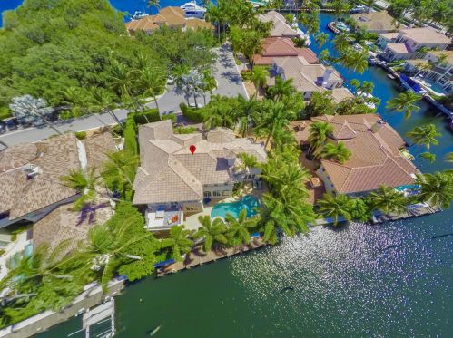 749 Harbour Isle Pl, West Palm Beach, FL 33410-3231