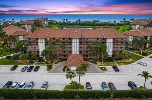 401 Seas Dr, Jupiter FL  33477-1129 exterior
