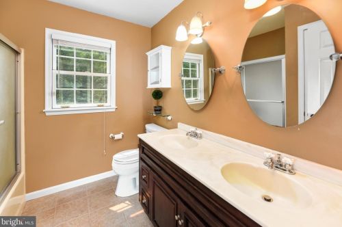 908 Tennis Way, Lansdale PA  19446-4367 exterior