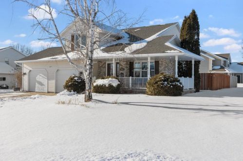 2911 Crab Apple Ln, Green Bay, WI 54311-6893