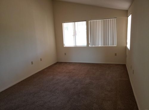 2914 Mobley St, San Diego CA 92123-3037 exterior