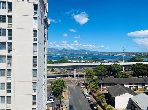 99015 Kalaloa St, Aiea HI  exterior