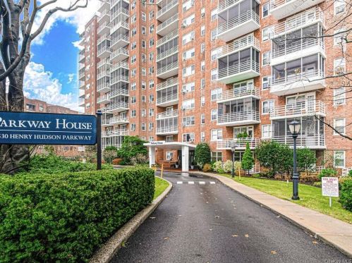 3530 Henry Hudson Pkwy, Bronx NY  10463-1347 exterior