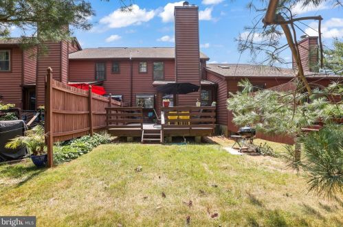 50 Danielle Ct, Trenton NJ  08648-1451 exterior