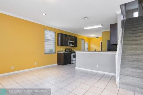 17398 20th Ct, Hollywood FL  33029-5541 exterior