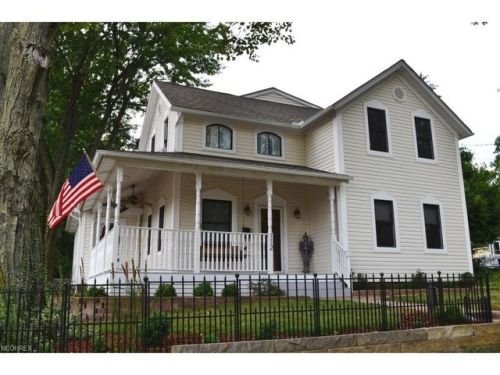 112 Gates St, Doylestown, OH 44230-1220