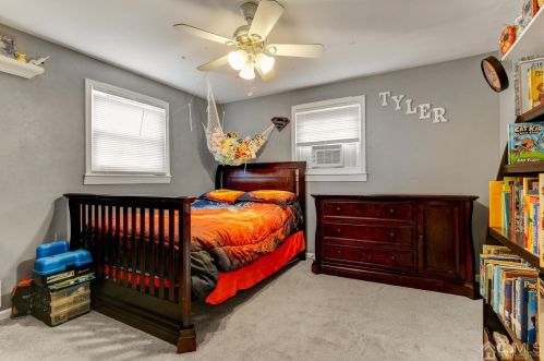 28 Island Dr, Old Bridge NJ  08857-2518 exterior