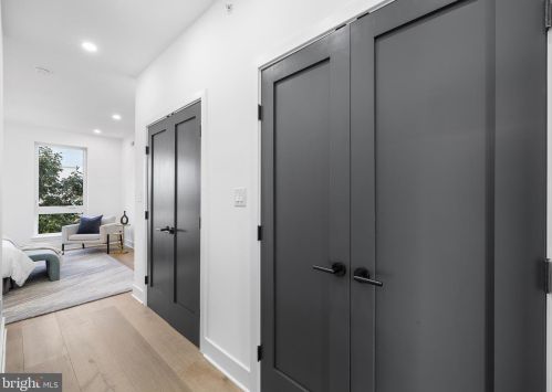 734 Dudley St, Philadelphia PA 19148-2340 exterior