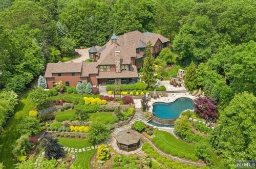 733 Calusa Trl, Franklin Lakes, NJ 07417-2901