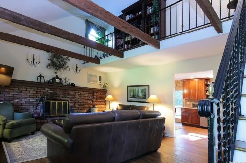 107 Scudder Pl, Northport NY  11768-3027 exterior