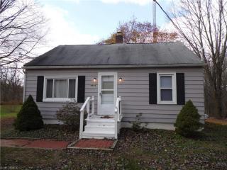 2434 Delno Dr, Akron, OH 44320-3810