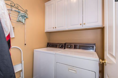 140 Clubhouse Dr, Cayce-West Columbia SC 29172-2584 exterior