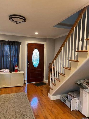168 Belmont Ave, Floral Park, NY 11003-2948