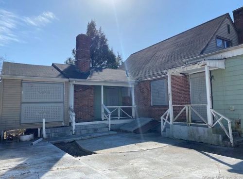 104 Park Ave, Bloomfield, CT 06002-3237