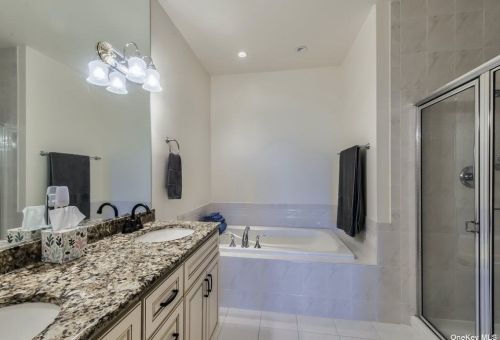 131 Roosevelt Way, Westbury NY  11590-6668 exterior