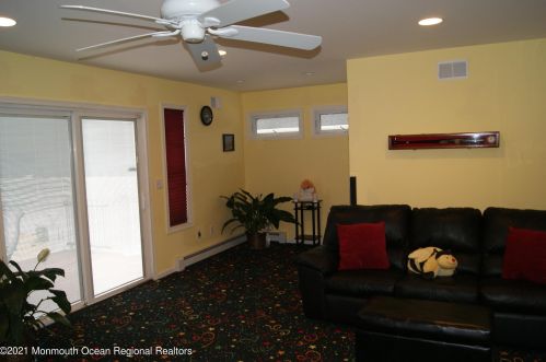 15 Van Ness Dr, Bricktown NJ  08723-5730 exterior