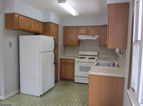 49 11th Ave, Paterson NJ  07506-1108 exterior