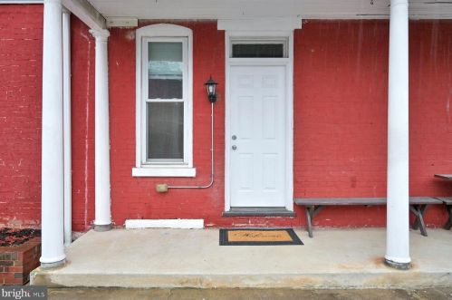102 Spruce St, Carlisle, PA 17013-2623