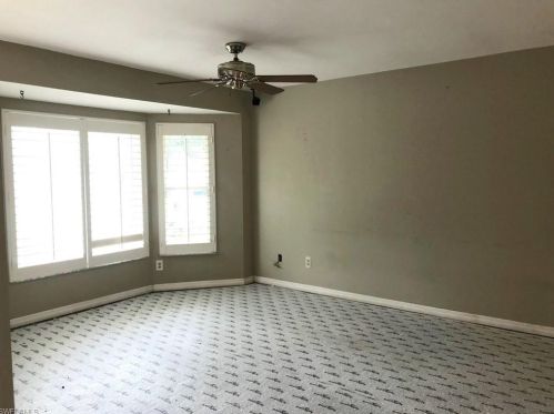 180 21st St, Naples, FL 34120-1802