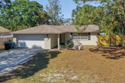 2299 66th Ave, Saint Petersburg, FL 33702-5639