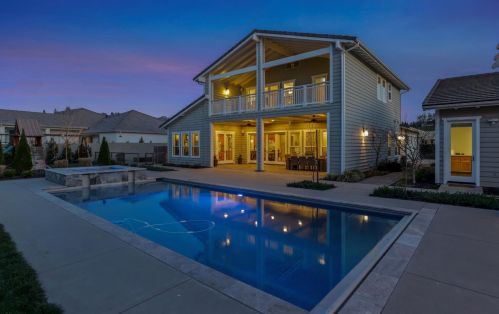 10817 Goldsborough Cir, Valley Home CA 95361-7649 exterior