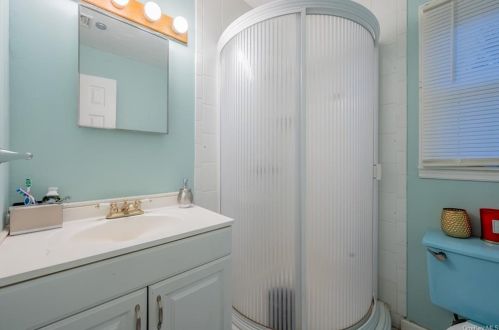 107 Barnes Rd, Washingtonville NY  10992-1933 exterior