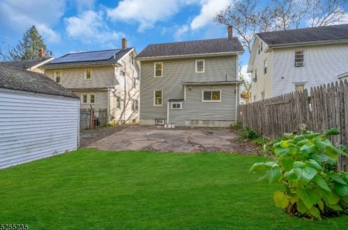 7 Tiffany Blvd, Newark NJ  07104-2415 exterior