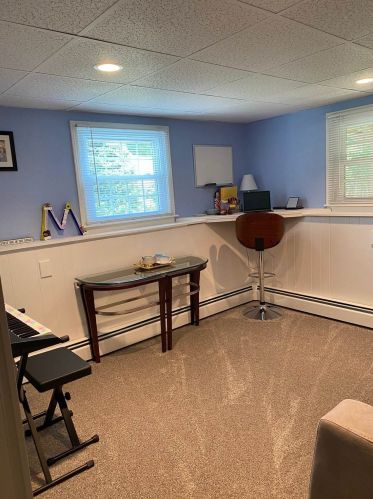 15 Woodbury St, Salem NH  03079-3212 exterior