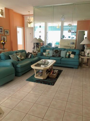 1115 Gator Trl, West Palm Beach FL  33409-2038 exterior