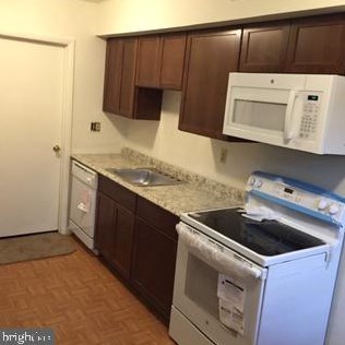 430 Devon Ct, Downingtown PA  19335-4223 exterior