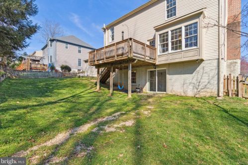 11824 Troika Ct, Woodbridge VA  22192-6282 exterior