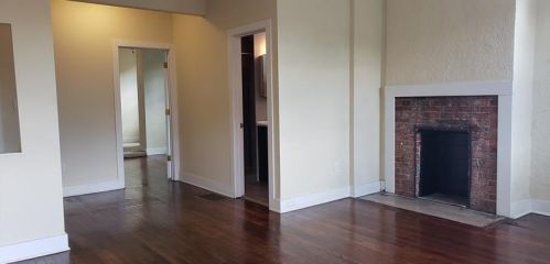 913 Berkshire Ave, Pittsburgh PA  15226-2136 exterior