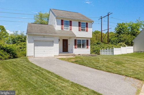 5 Robins Ct, New Castle, DE 19720-1861