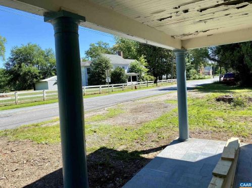 6417 Hillsboro Ln, Crozet VA  22932-3322 exterior